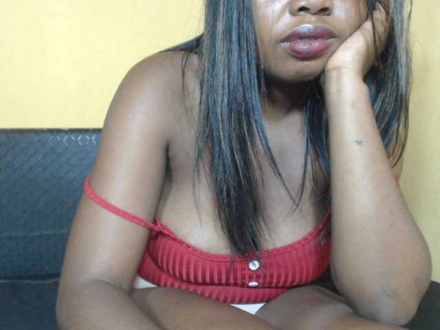 Bonitah live webcam show