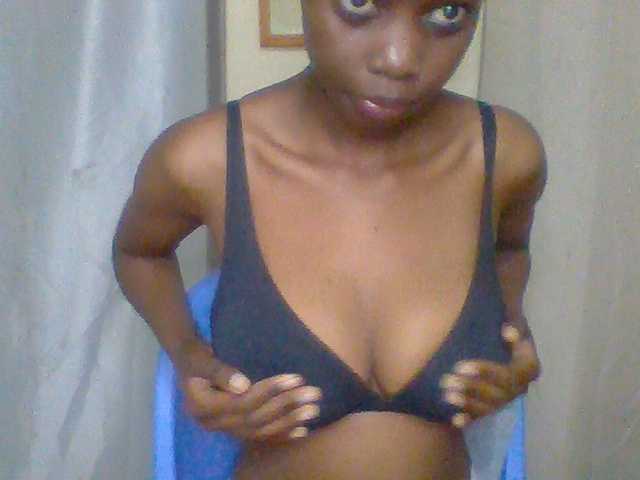 Essyknight live cam on BongaCams