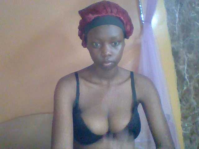 Essyknight live cam on BongaCams