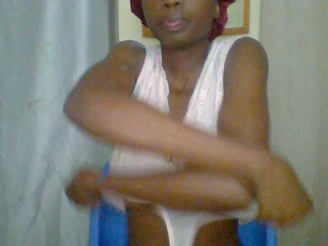 Essyknight live cam on BongaCams