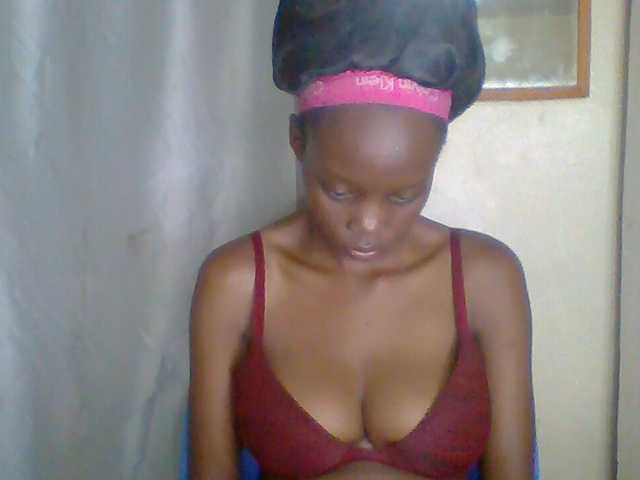 Essyknight live cam on BongaCams