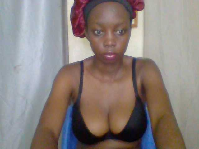 Essyknight live cam on BongaCams