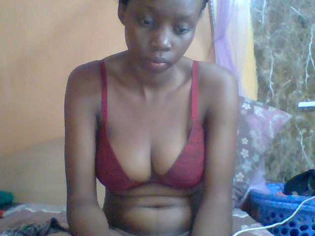 Essyknight live cam on BongaCams