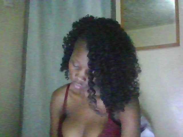 Essyknight live cam on BongaCams