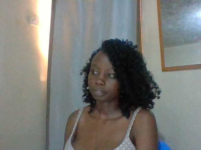 Essyknight live cam on BongaCams