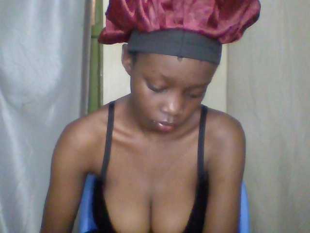 Essyknight Cam en direct sur BongaCams