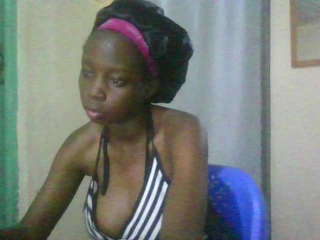 Essyknight live cam on BongaCams