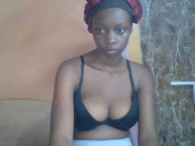 Essyknight live cam on BongaCams