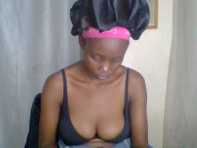 Sexyebonyxx live webcam show