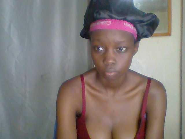 Essyknight live cam on BongaCams