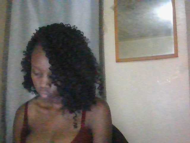 Essyknight live cam on BongaCams