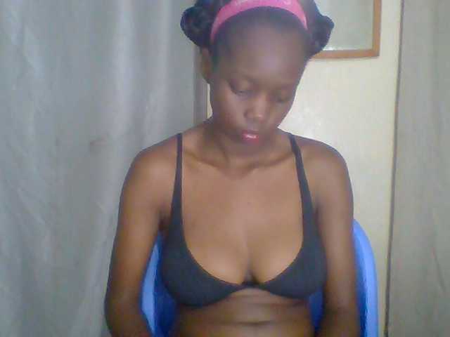 Essyknight live cam on BongaCams