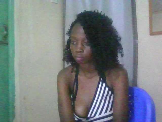 Essyknight live cam on BongaCams