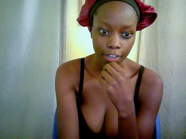 Essyknight live cam on BongaCams