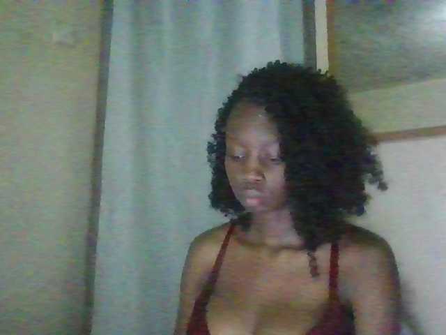Essyknight live cam on BongaCams