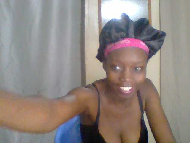 Essyknight live cam on BongaCams