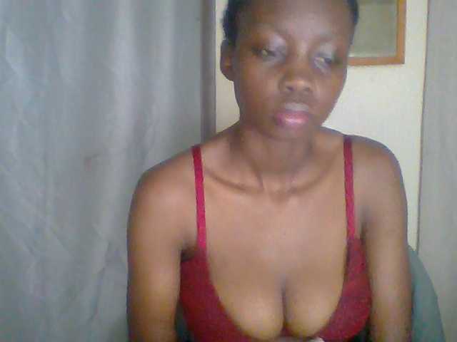 Essyknight live cam on BongaCams