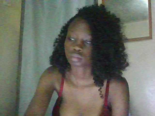 Essyknight live cam on BongaCams