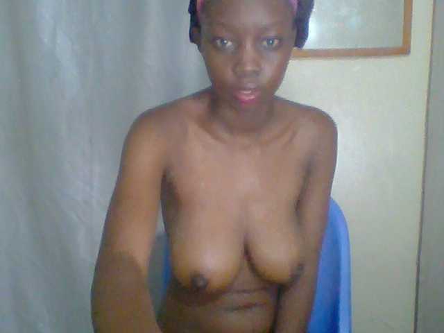 Essyknight live cam on BongaCams