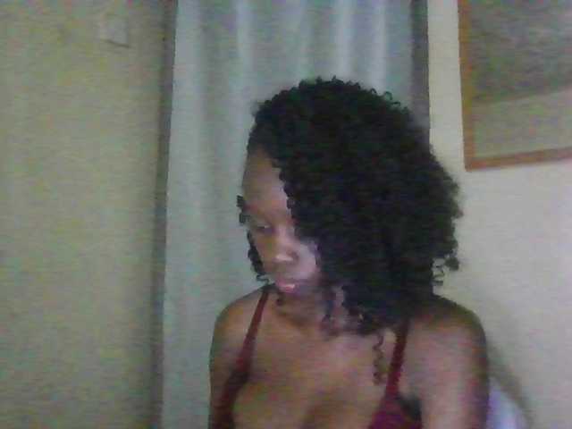 Essyknight live cam on BongaCams