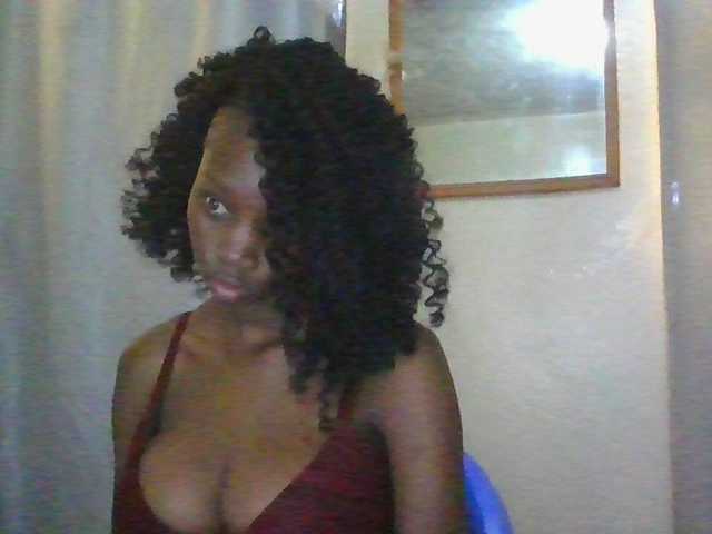 Essyknight live cam on BongaCams