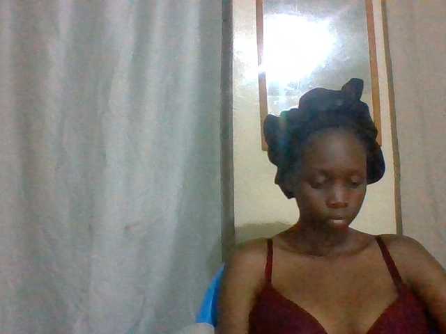 Essyknight live cam on BongaCams
