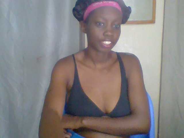 Essyknight live cam on BongaCams