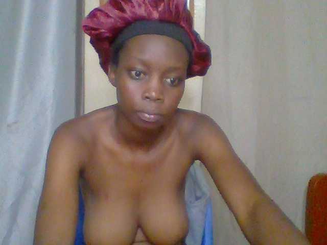 Essyknight live cam on BongaCams