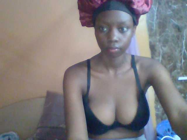 Sexyebonyxx live webcam show