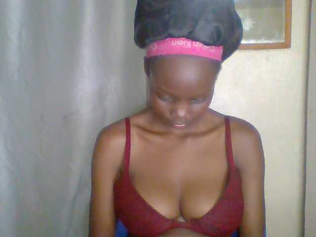 Essyknight live cam on BongaCams