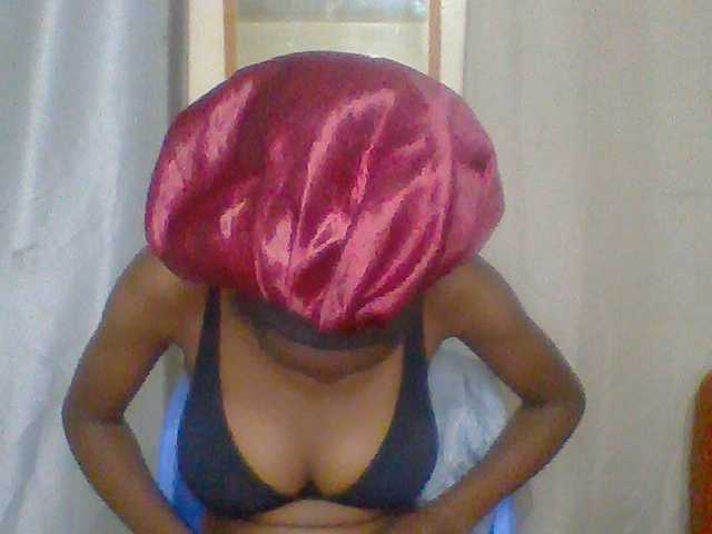 Essyknight live cam on BongaCams