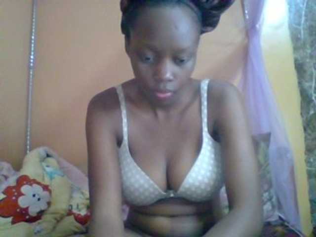 Essyknight live cam on BongaCams
