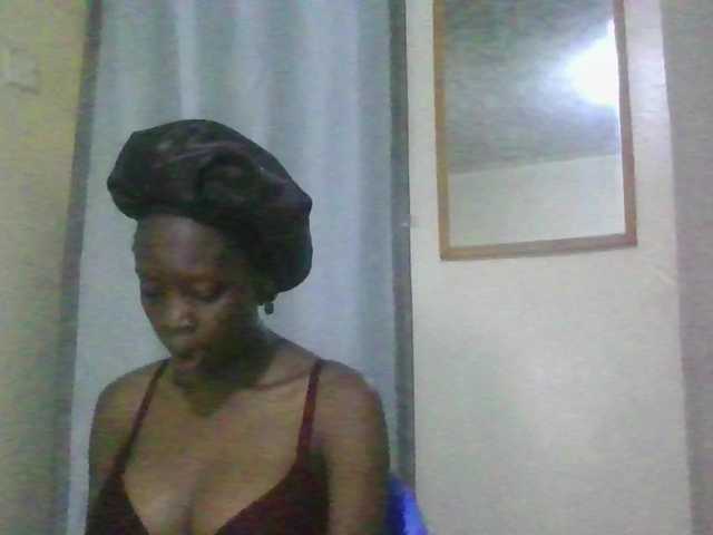 Essyknight live cam on BongaCams