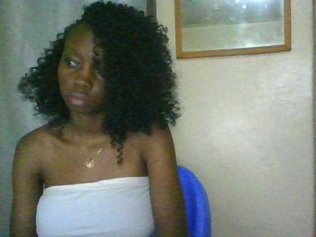 Essyknight live cam on BongaCams