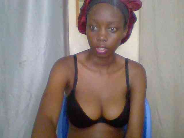 Sexyebonyxx webcam