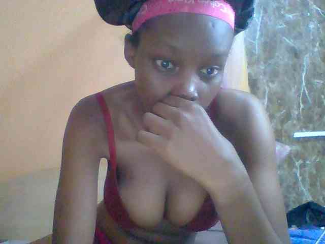 Sexyebonyxx webcam