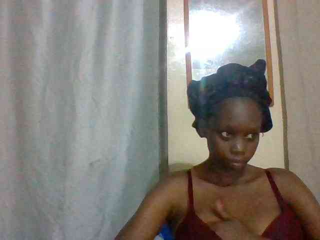 Sexyebonyxx webcam