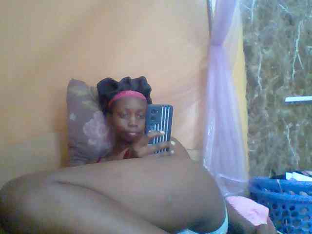 Sexyebonyxx webcam