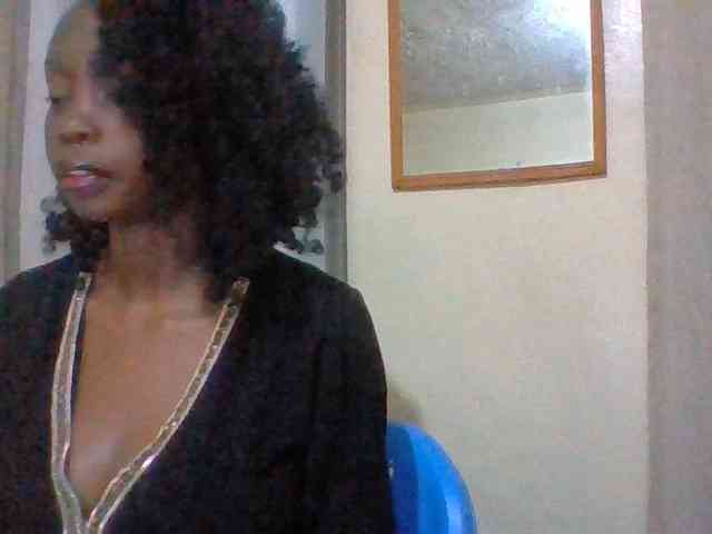 Sexyebonyxx webcam