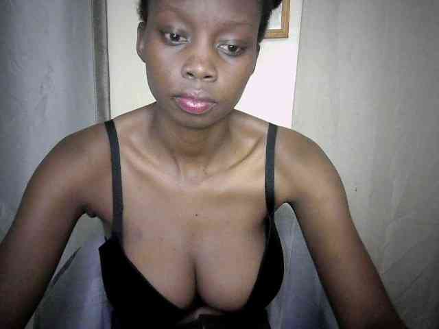 Sexyebonyxx webcam