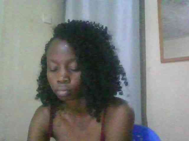 Modèle: Sexyebonyxx
