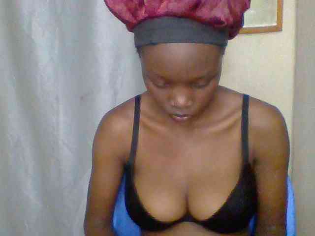 Sexyebonyxx webcam