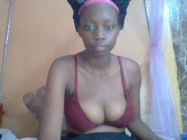 Sexyebonyxx webcam