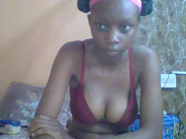 Sexyebonyxx webcam