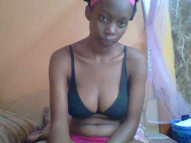 Sexyebonyxx webcam