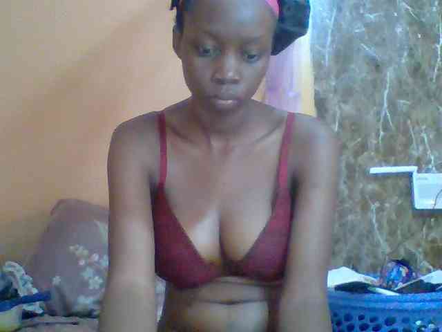 Sexyebonyxx webcam
