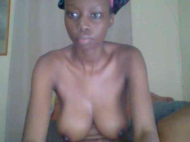 Sexyebonyxx webcam