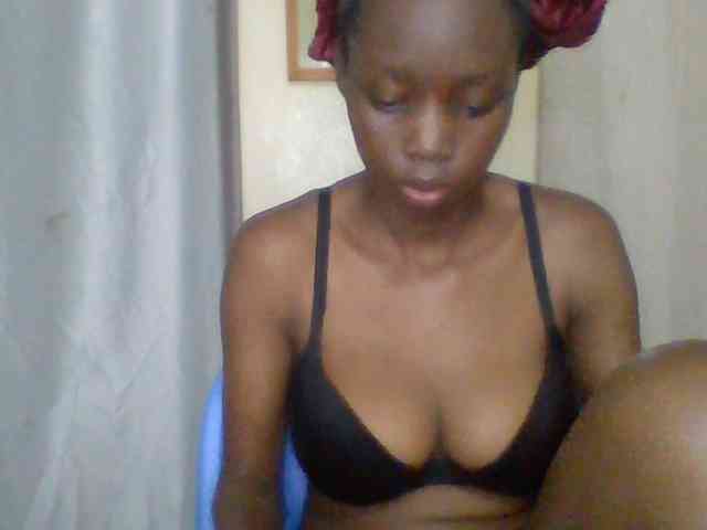Sexyebonyxx webcam