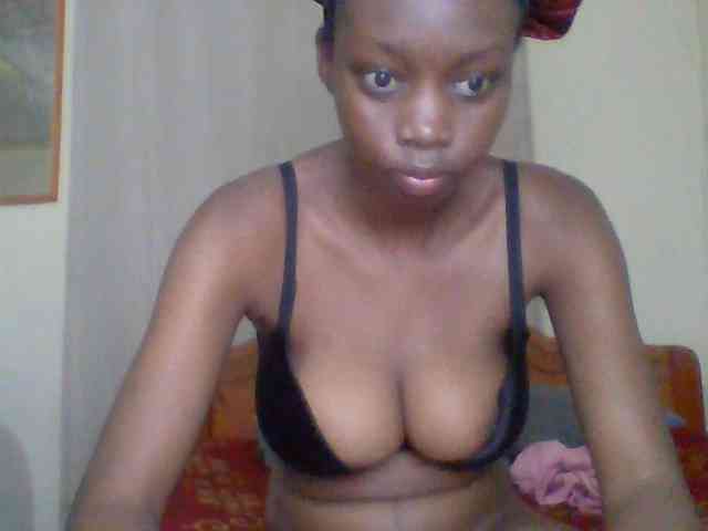 Modèle: Sexyebonyxx