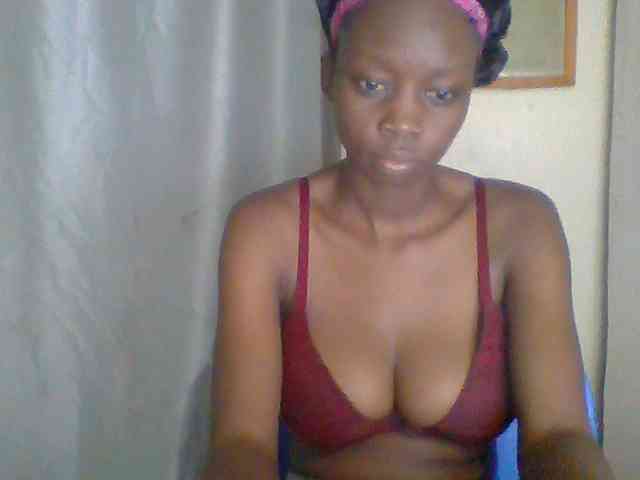 Sexyebonyxx webcam